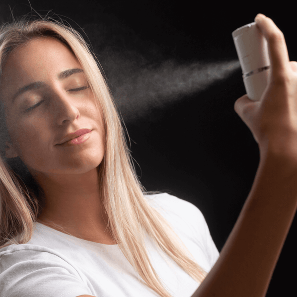 skinreverse ultramist spray revolutionary misting tool to apply skincare products